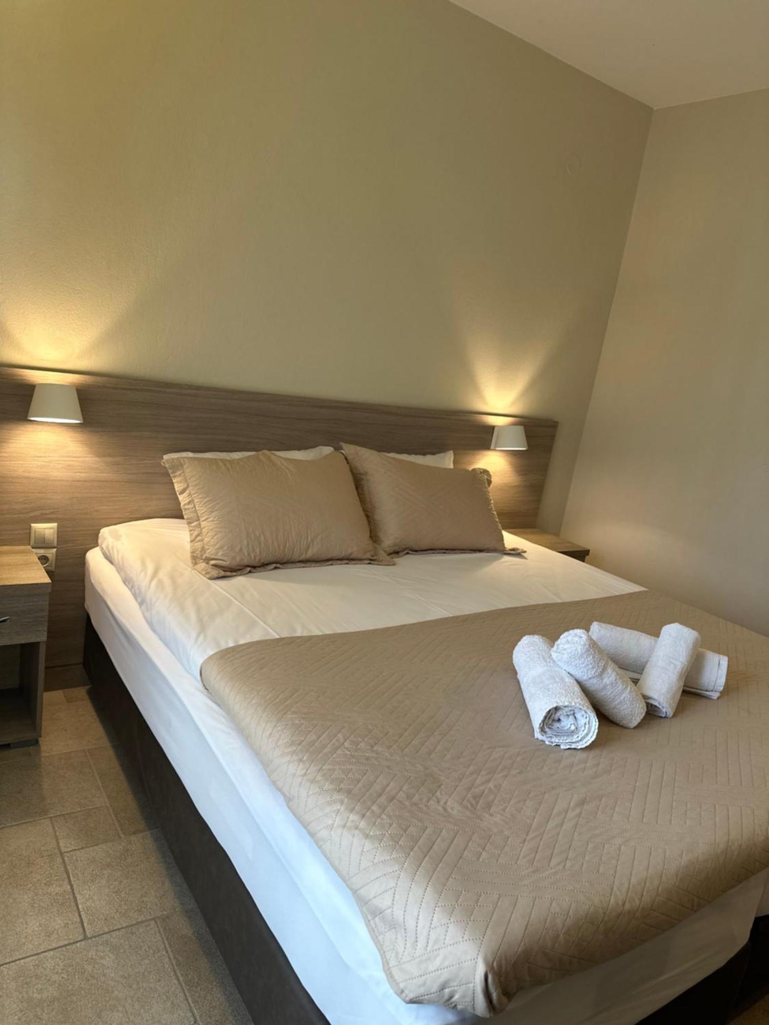 Yulia Luxury Apartments Ouranoupoli Extérieur photo
